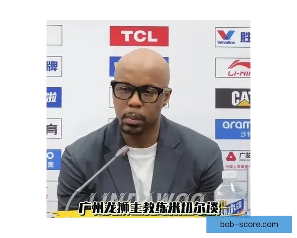 广州主帅首次回应徐昕获NBA五队试训邀请全力支持冲击更高篮球舞台 广州主帅首次回应徐昕获NBA五队试训邀请全力支持冲击更高篮球舞台
